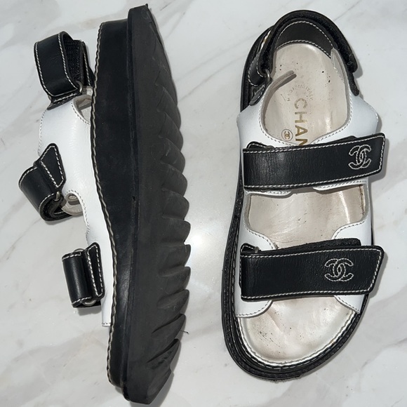 Vintage Chanel Dad Sandals - Picture 2 of 6